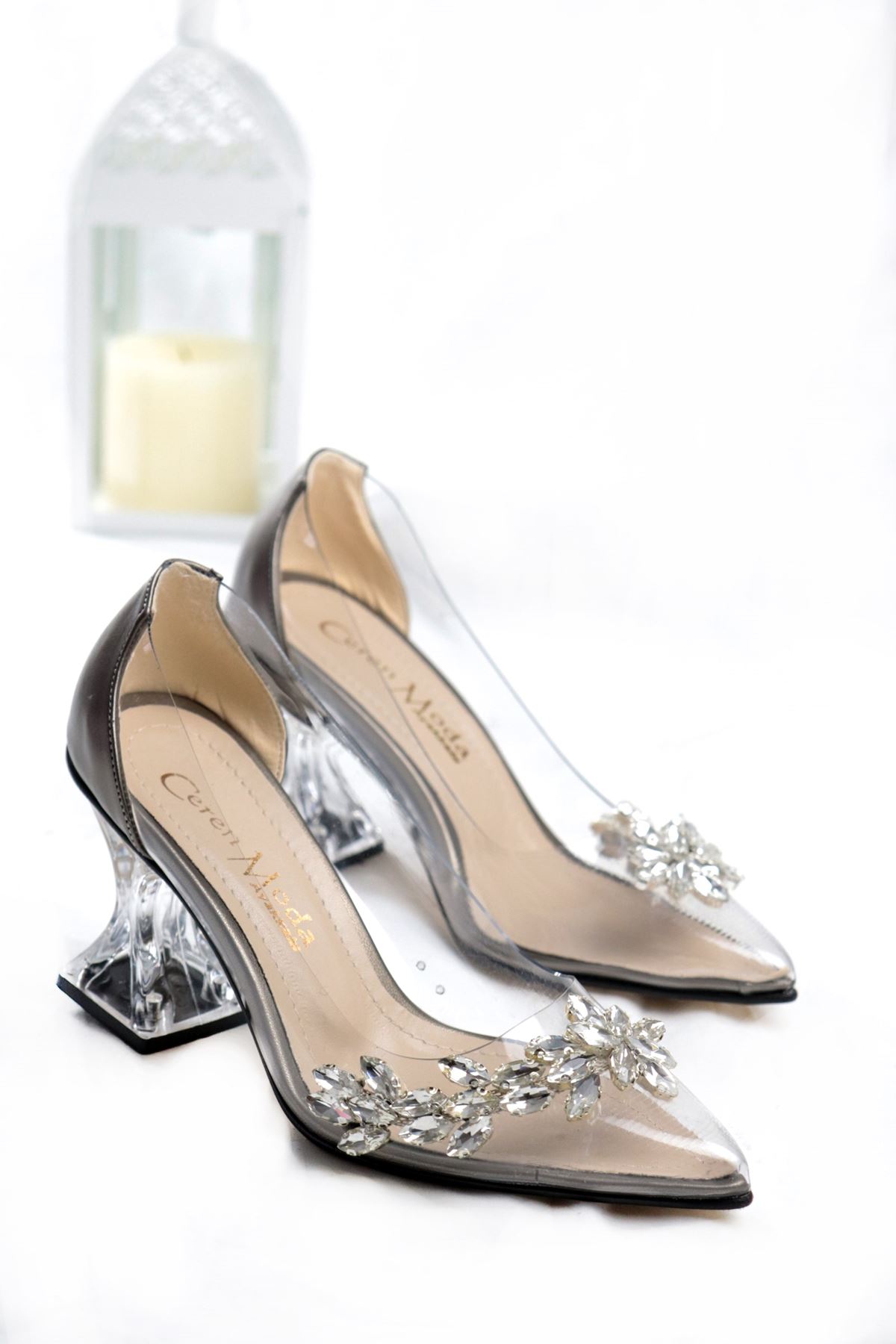 Trendayakkabı - Platin Şeffaf Topuklu Kadın Ayakkabı 
