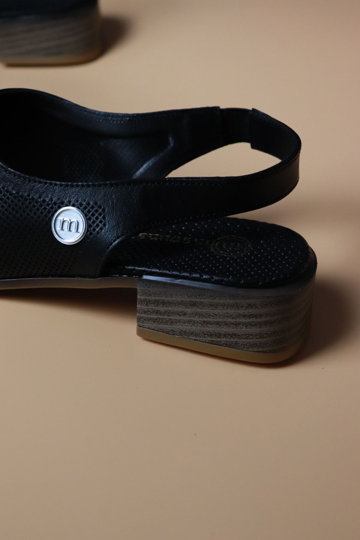 Mammamia - d22YS - 1340B - Siyah Hakiki Deri Kadın Sandalet