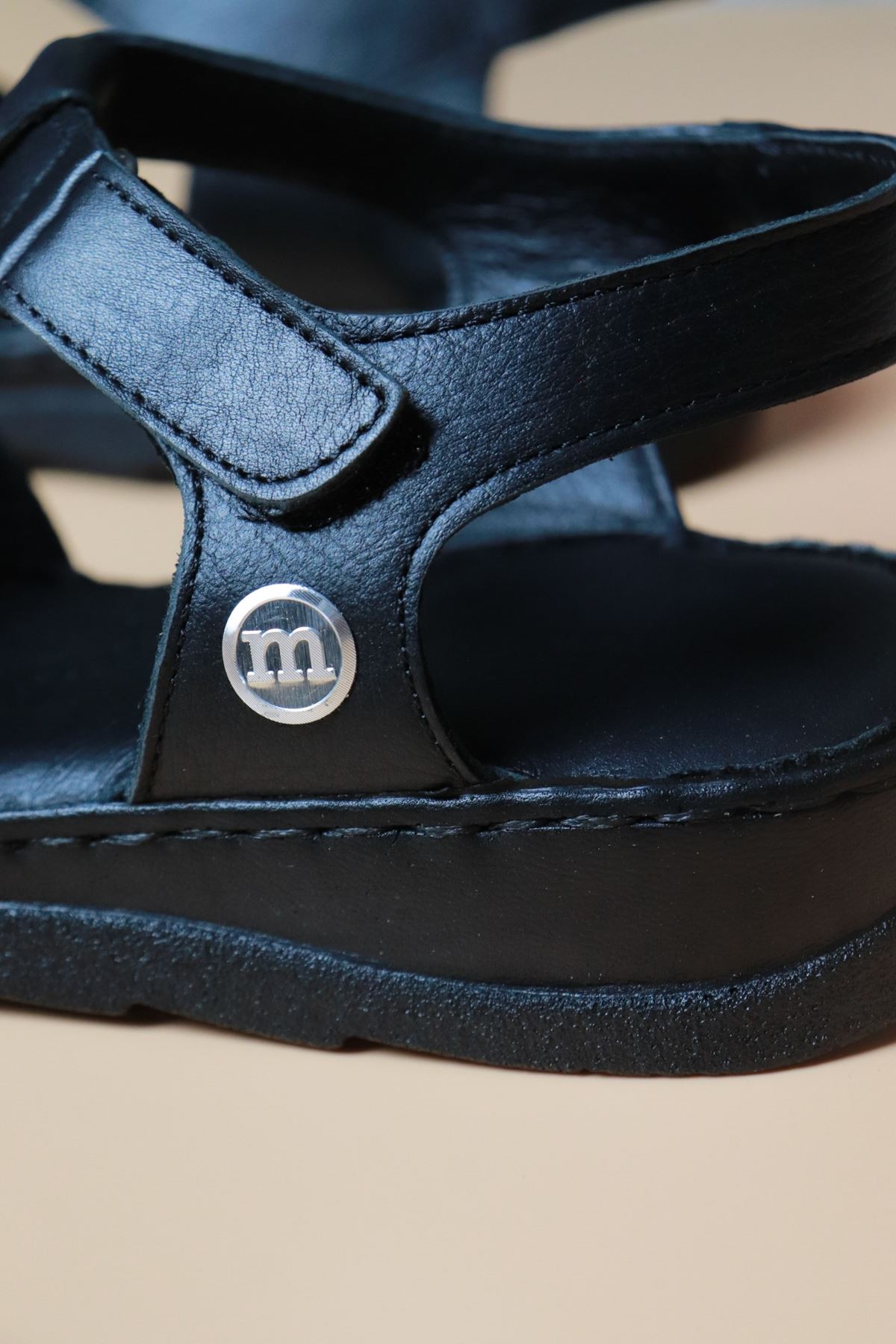 Mammamia - D22YS - 1145B - Siyah Hakiki Deri Kadın Sandalet